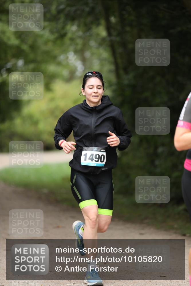 30.08.2026 - Elbe Triathlon Hamburg Antke Förster http://msf.ph/oto/10105820 30.08.2026 12:09:28 Laufen 1490 meine-sportfotos.de