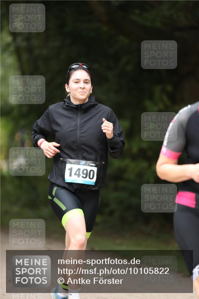 30.08.2026 - Elbe Triathlon Hamburg Antke Förster http://msf.ph/oto/10105822 30.08.2026 12:09:29 Laufen 1490 meine-sportfotos.de