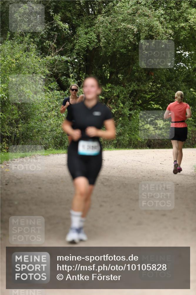 30.08.2026 - Elbe Triathlon Hamburg Antke Förster http://msf.ph/oto/10105828 30.08.2026 12:09:53 Laufen  meine-sportfotos.de