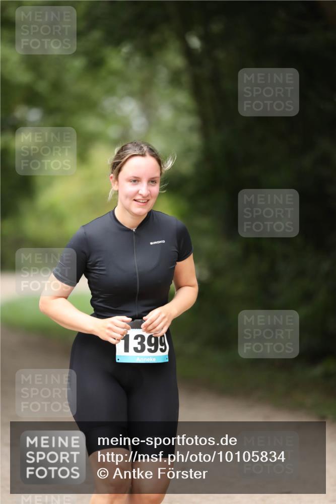 30.08.2026 - Elbe Triathlon Hamburg Antke Förster http://msf.ph/oto/10105834 30.08.2026 12:09:55 Laufen 1399 meine-sportfotos.de