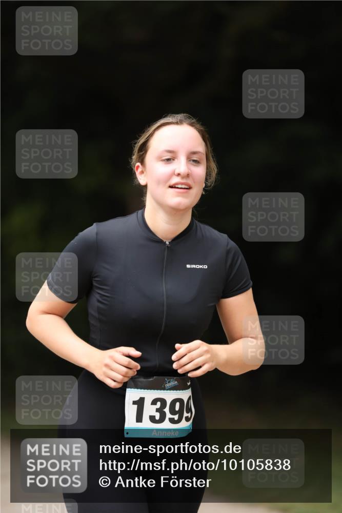30.08.2026 - Elbe Triathlon Hamburg Antke Förster http://msf.ph/oto/10105838 30.08.2026 12:09:56 Laufen 1399 meine-sportfotos.de