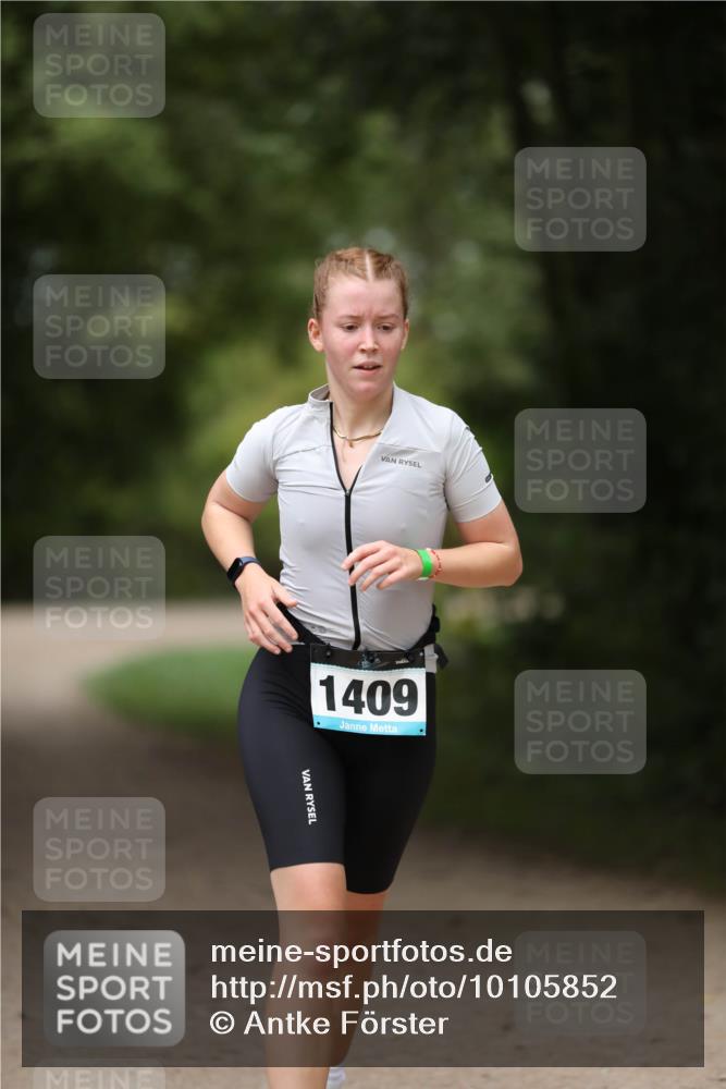30.08.2026 - Elbe Triathlon Hamburg Antke Förster http://msf.ph/oto/10105852 30.08.2026 12:10:29 Laufen 1409 meine-sportfotos.de