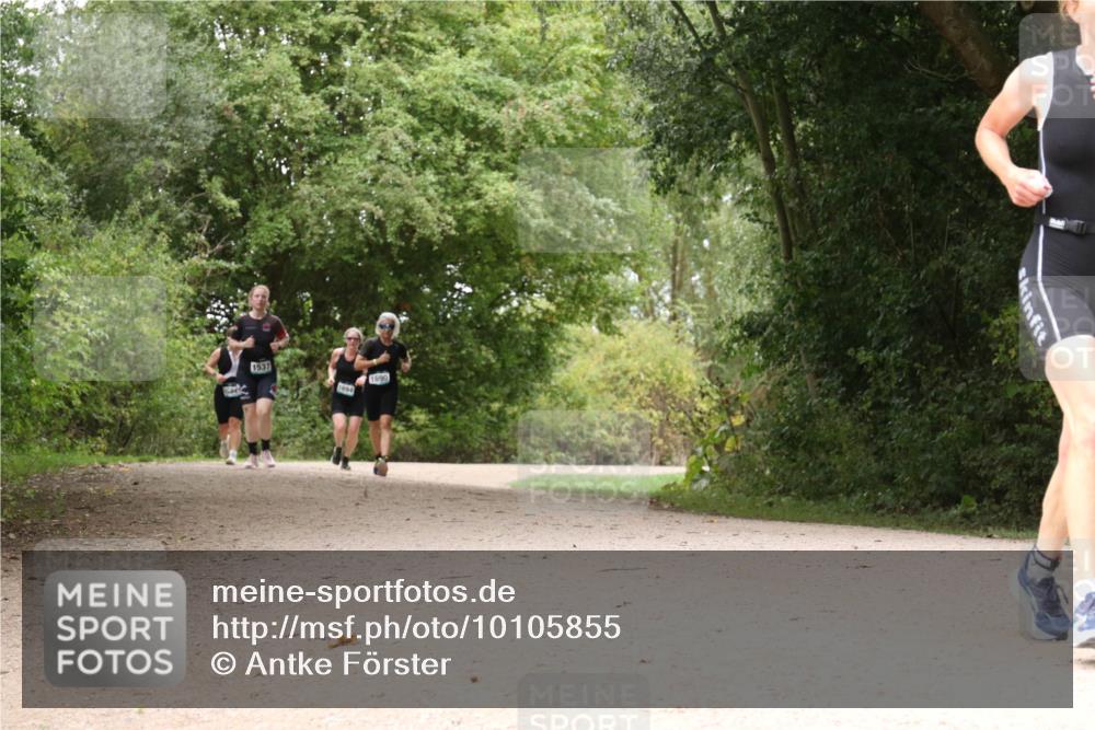 30.08.2026 - Elbe Triathlon Hamburg Antke Förster http://msf.ph/oto/10105855 30.08.2026 12:16:28 Laufen 1537, 1694, 1690 meine-sportfotos.de