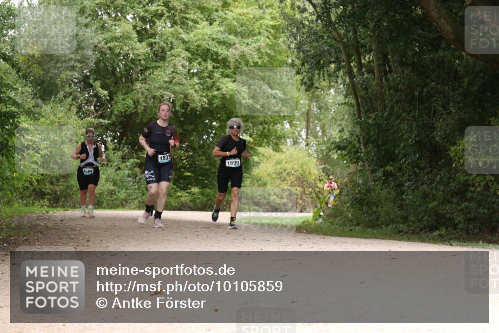 30.08.2026 - Elbe Triathlon Hamburg Antke Förster http://msf.ph/oto/10105859 30.08.2026 12:16:32 Laufen 1504, 1537, 1690 meine-sportfotos.de