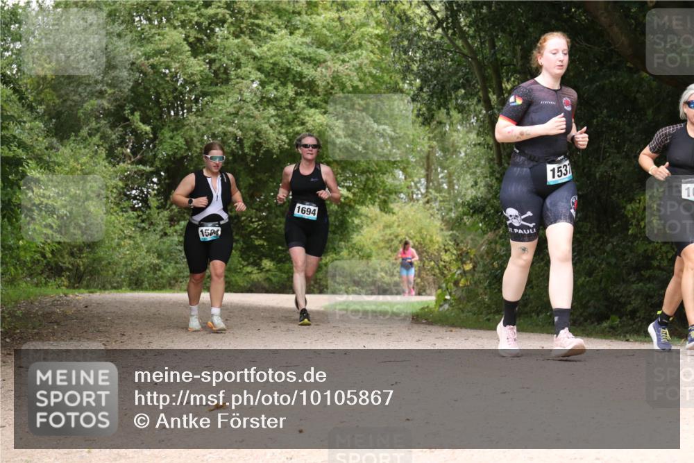 30.08.2026 - Elbe Triathlon Hamburg Antke Förster http://msf.ph/oto/10105867 30.08.2026 12:16:36 Laufen 1504, 1694, 1531 meine-sportfotos.de
