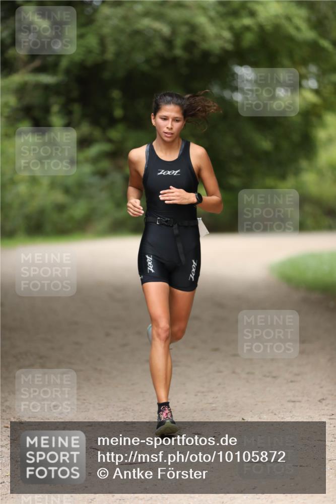 30.08.2026 - Elbe Triathlon Hamburg Antke Förster http://msf.ph/oto/10105872 30.08.2026 12:10:59 Laufen  meine-sportfotos.de