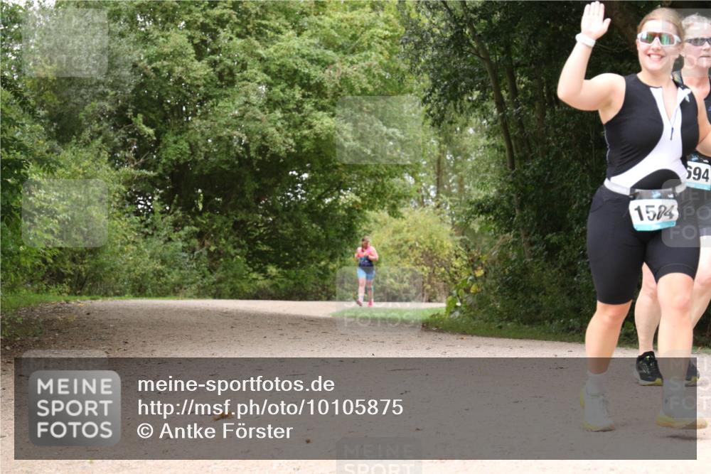 30.08.2026 - Elbe Triathlon Hamburg Antke Förster http://msf.ph/oto/10105875 30.08.2026 12:16:39 Laufen 1574, 694 meine-sportfotos.de