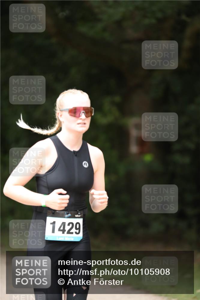 30.08.2026 - Elbe Triathlon Hamburg Antke Förster http://msf.ph/oto/10105908 30.08.2026 12:11:35 Laufen 1429 meine-sportfotos.de