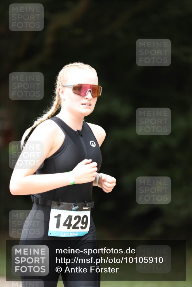 30.08.2026 - Elbe Triathlon Hamburg Antke Förster http://msf.ph/oto/10105910 30.08.2026 12:11:35 Laufen 1429 meine-sportfotos.de