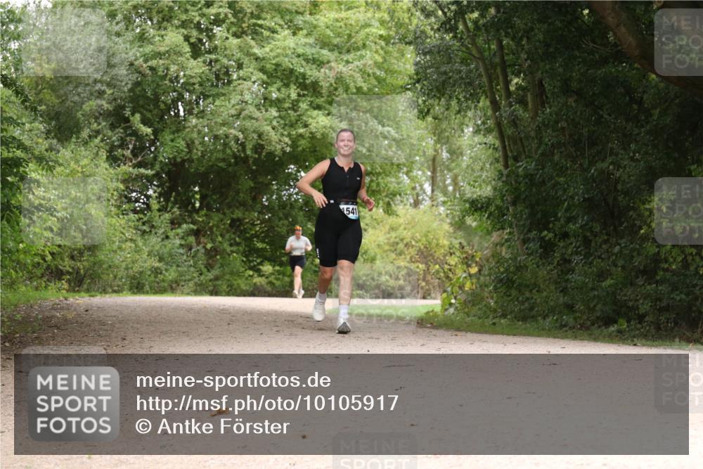 30.08.2026 - Elbe Triathlon Hamburg Antke Förster http://msf.ph/oto/10105917 30.08.2026 12:17:21 Laufen 541 meine-sportfotos.de