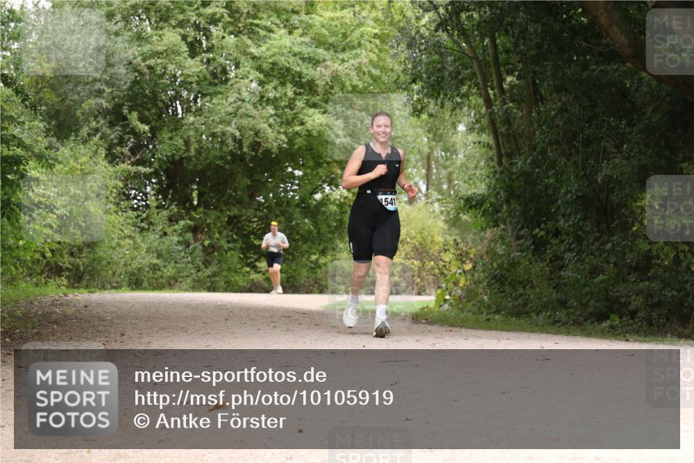30.08.2026 - Elbe Triathlon Hamburg Antke Förster http://msf.ph/oto/10105919 30.08.2026 12:17:22 Laufen  meine-sportfotos.de