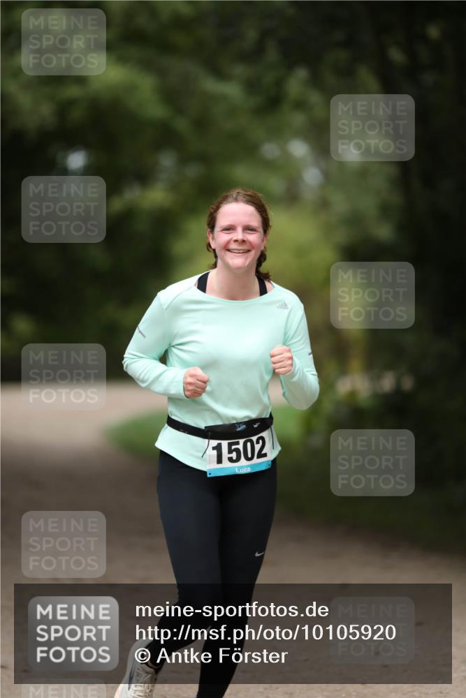 30.08.2026 - Elbe Triathlon Hamburg Antke Förster http://msf.ph/oto/10105920 30.08.2026 12:12:00 Laufen 1502 meine-sportfotos.de