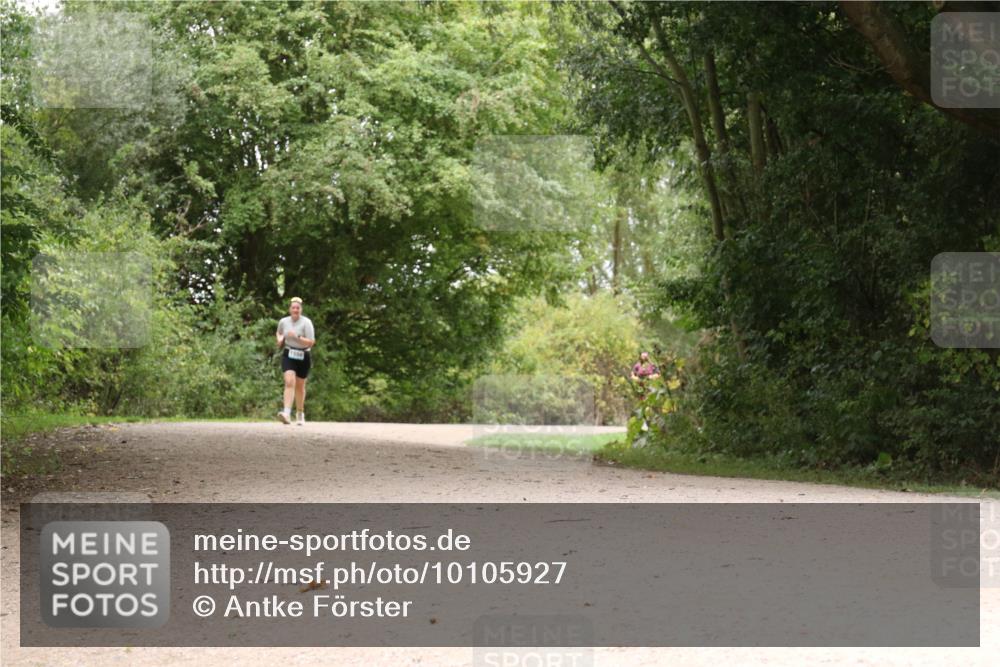 30.08.2026 - Elbe Triathlon Hamburg Antke Förster http://msf.ph/oto/10105927 30.08.2026 12:17:25 Laufen  meine-sportfotos.de