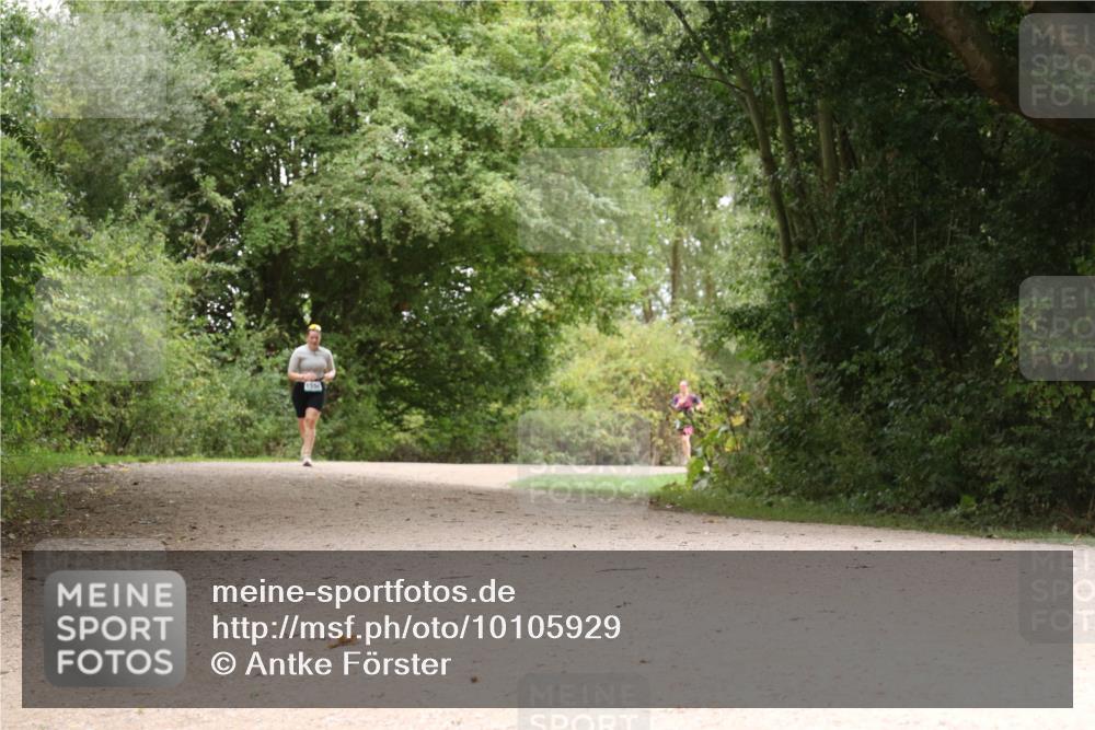 30.08.2026 - Elbe Triathlon Hamburg Antke Förster http://msf.ph/oto/10105929 30.08.2026 12:17:25 Laufen 1554 meine-sportfotos.de