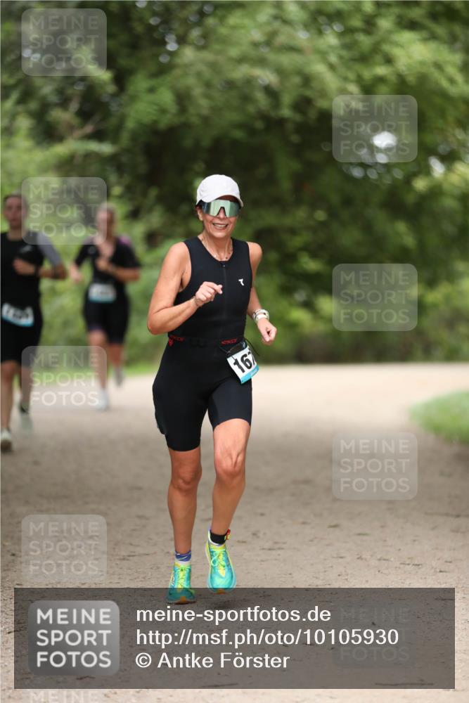 30.08.2026 - Elbe Triathlon Hamburg Antke Förster http://msf.ph/oto/10105930 30.08.2026 12:12:05 Laufen 16 meine-sportfotos.de