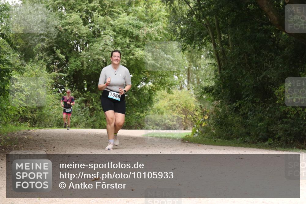 30.08.2026 - Elbe Triathlon Hamburg Antke Förster http://msf.ph/oto/10105933 30.08.2026 12:17:35 Laufen 1635, 1556 meine-sportfotos.de