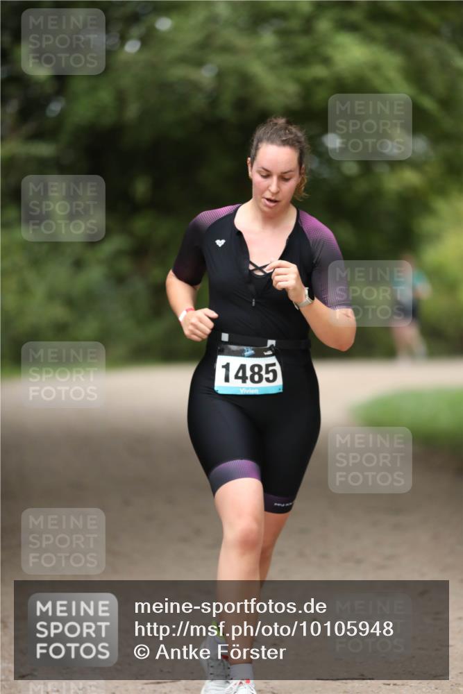 30.08.2026 - Elbe Triathlon Hamburg Antke Förster http://msf.ph/oto/10105948 30.08.2026 12:12:12 Laufen 1485 meine-sportfotos.de