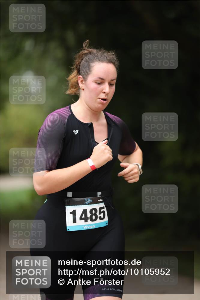 30.08.2026 - Elbe Triathlon Hamburg Antke Förster http://msf.ph/oto/10105952 30.08.2026 12:12:13 Laufen 1485 meine-sportfotos.de