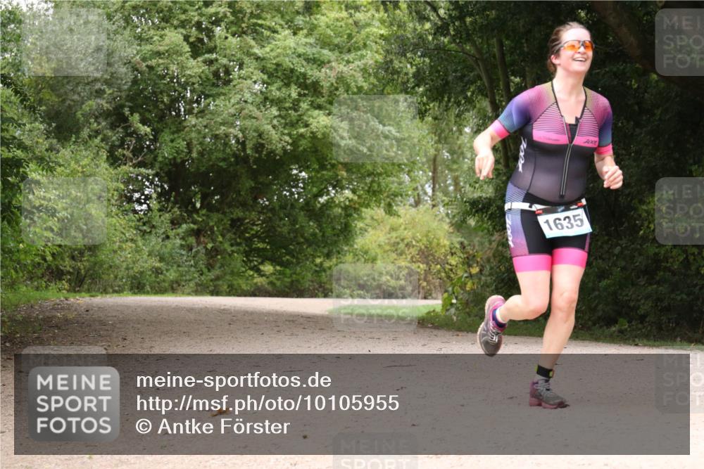 30.08.2026 - Elbe Triathlon Hamburg Antke Förster http://msf.ph/oto/10105955 30.08.2026 12:17:44 Laufen 1635, 200 meine-sportfotos.de