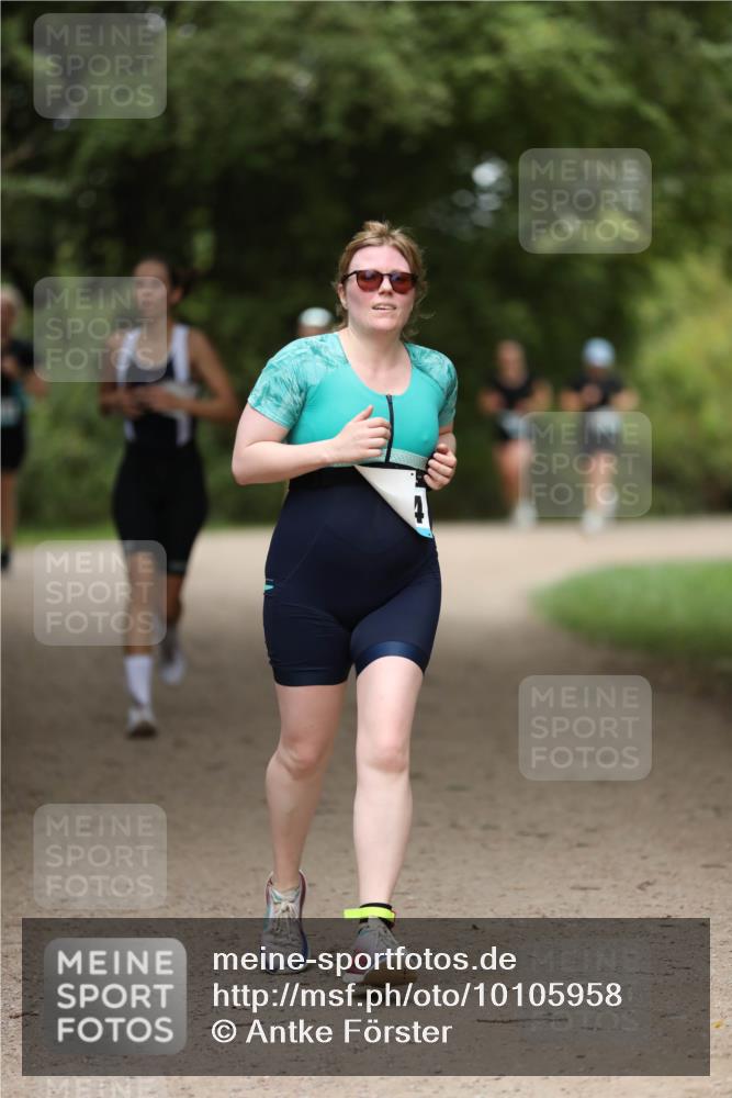 30.08.2026 - Elbe Triathlon Hamburg Antke Förster http://msf.ph/oto/10105958 30.08.2026 12:12:28 Laufen  meine-sportfotos.de