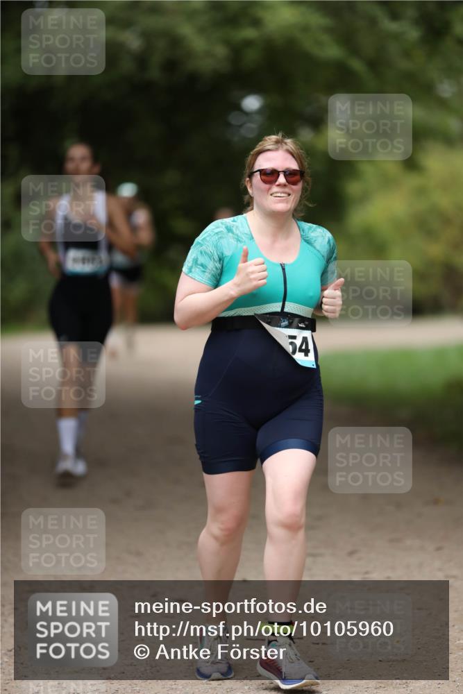 30.08.2026 - Elbe Triathlon Hamburg Antke Förster http://msf.ph/oto/10105960 30.08.2026 12:12:29 Laufen 54 meine-sportfotos.de