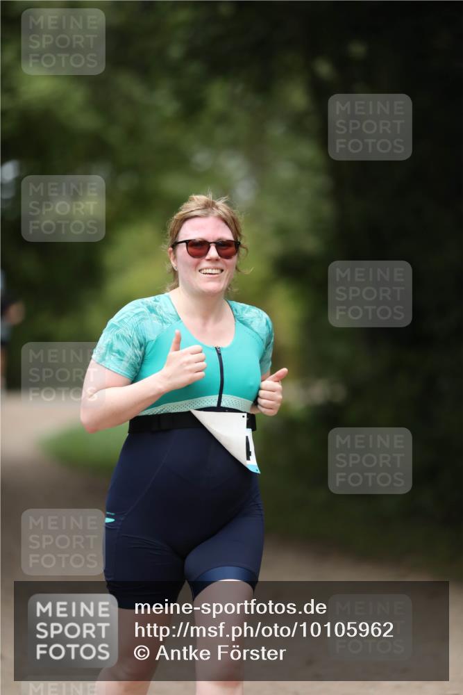 30.08.2026 - Elbe Triathlon Hamburg Antke Förster http://msf.ph/oto/10105962 30.08.2026 12:12:30 Laufen  meine-sportfotos.de