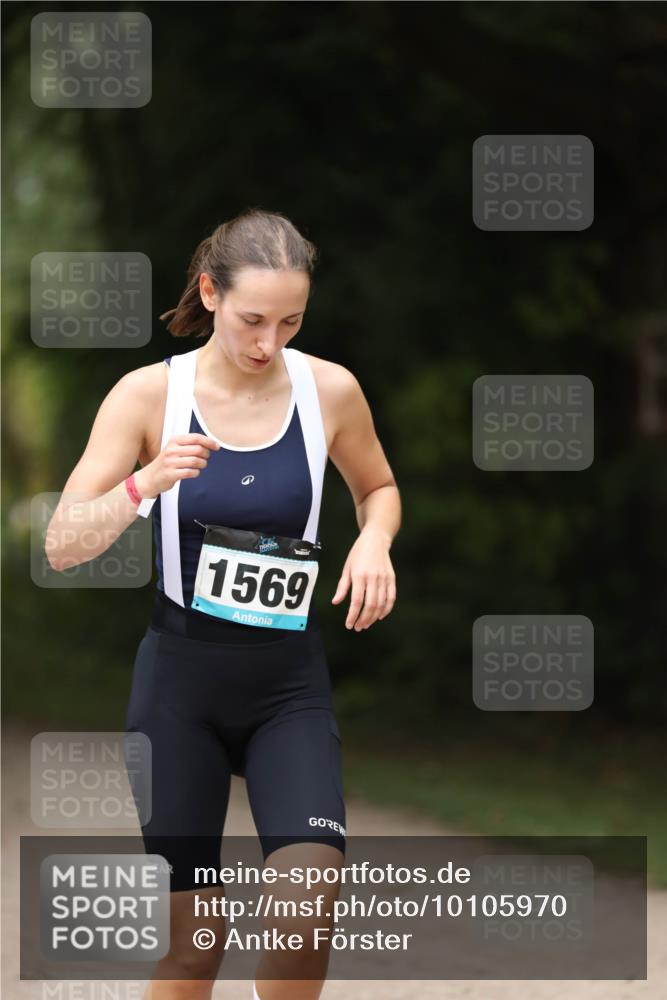 30.08.2026 - Elbe Triathlon Hamburg Antke Förster http://msf.ph/oto/10105970 30.08.2026 12:12:32 Laufen 1569 meine-sportfotos.de
