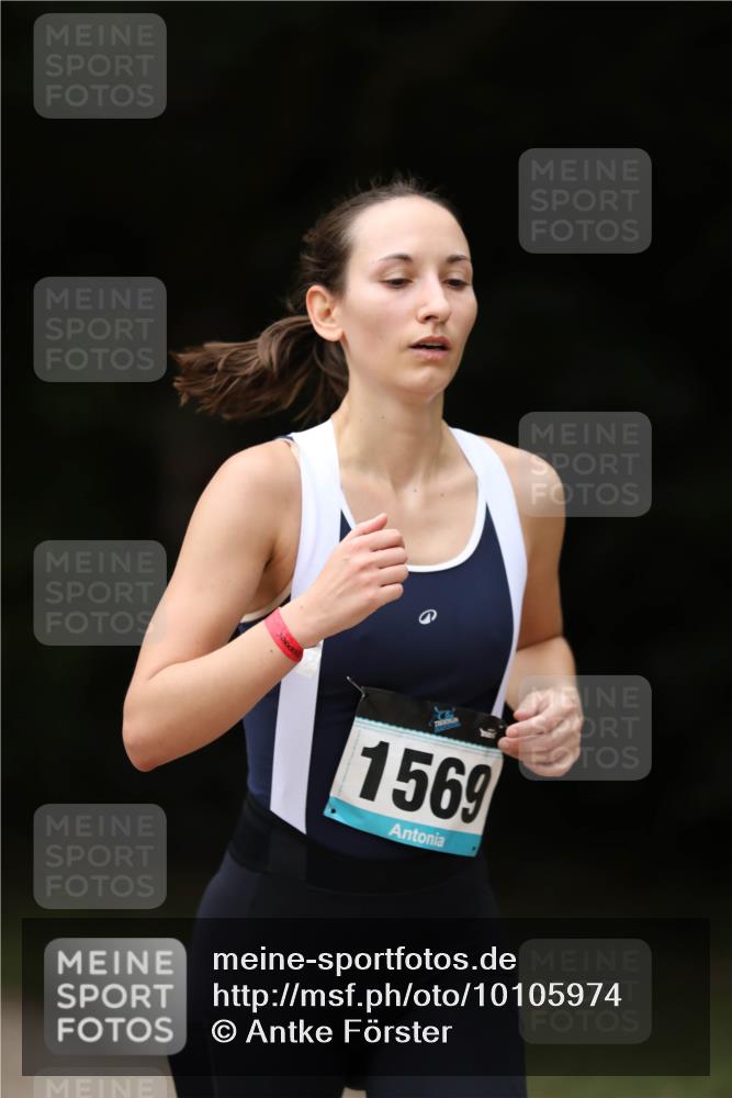 30.08.2026 - Elbe Triathlon Hamburg Antke Förster http://msf.ph/oto/10105974 30.08.2026 12:12:33 Laufen 1569 meine-sportfotos.de