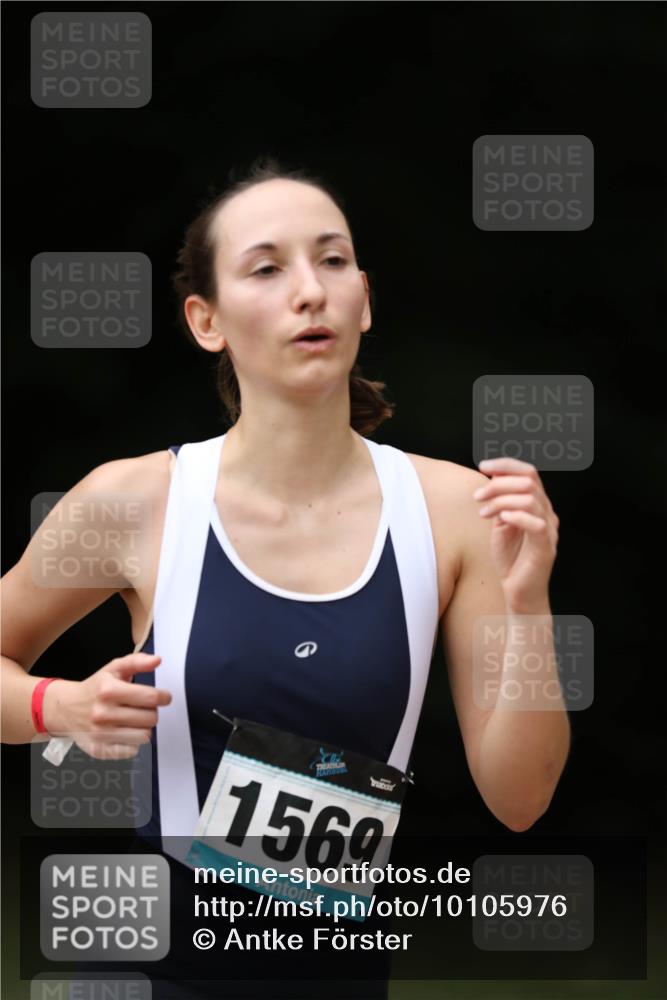 30.08.2026 - Elbe Triathlon Hamburg Antke Förster http://msf.ph/oto/10105976 30.08.2026 12:12:34 Laufen 1569 meine-sportfotos.de