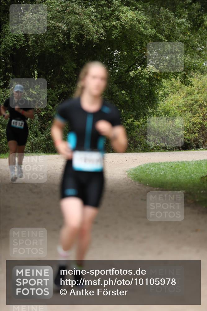 30.08.2026 - Elbe Triathlon Hamburg Antke Förster http://msf.ph/oto/10105978 30.08.2026 12:12:36 Laufen  meine-sportfotos.de