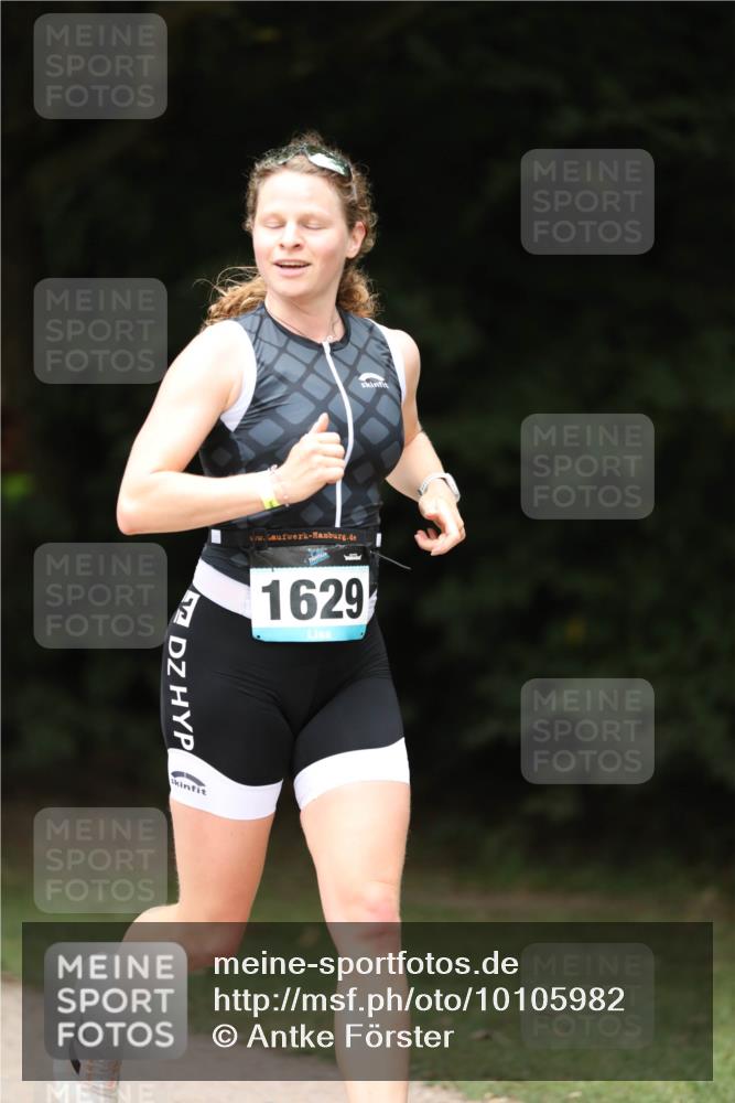 30.08.2026 - Elbe Triathlon Hamburg Antke Förster http://msf.ph/oto/10105982 30.08.2026 12:12:37 Laufen 1629 meine-sportfotos.de