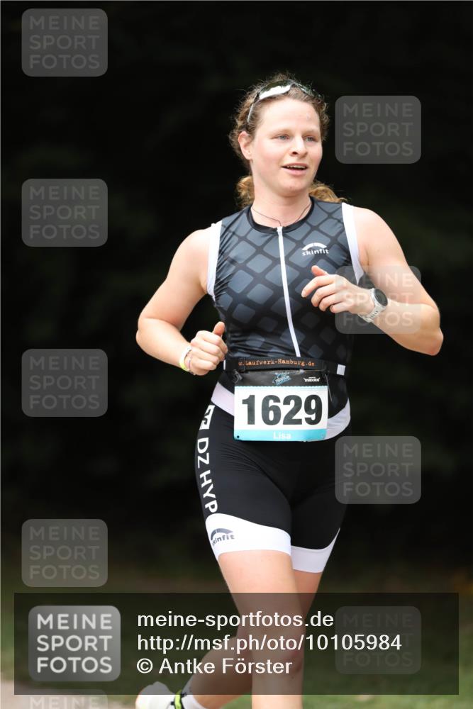 30.08.2026 - Elbe Triathlon Hamburg Antke Förster http://msf.ph/oto/10105984 30.08.2026 12:12:37 Laufen 1629 meine-sportfotos.de