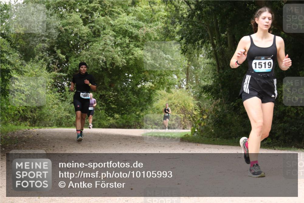 30.08.2026 - Elbe Triathlon Hamburg Antke Förster http://msf.ph/oto/10105993 30.08.2026 12:18:32 Laufen 1600, 1519 meine-sportfotos.de