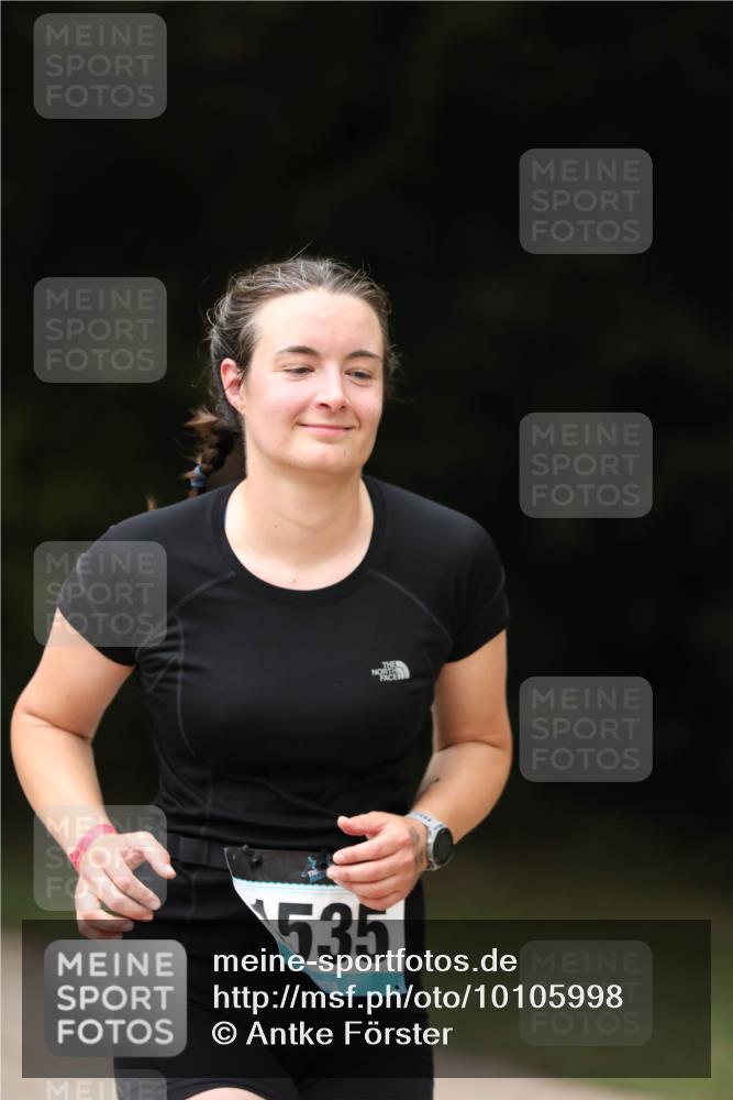 30.08.2026 - Elbe Triathlon Hamburg Antke Förster http://msf.ph/oto/10105998 30.08.2026 12:12:43 Laufen 535 meine-sportfotos.de