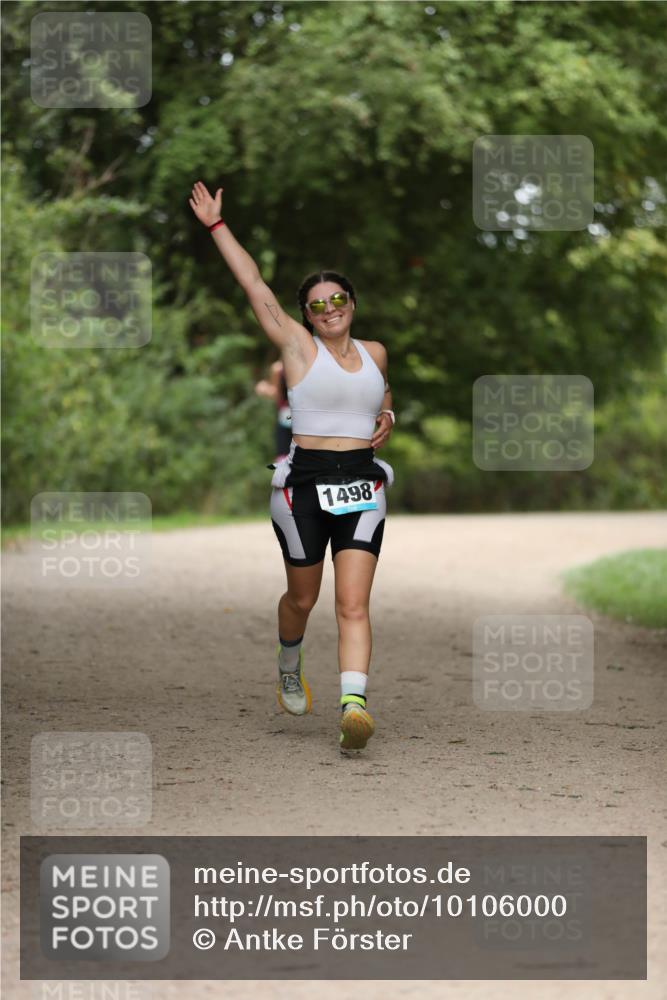 30.08.2026 - Elbe Triathlon Hamburg Antke Förster http://msf.ph/oto/10106000 30.08.2026 12:12:54 Laufen 1498 meine-sportfotos.de
