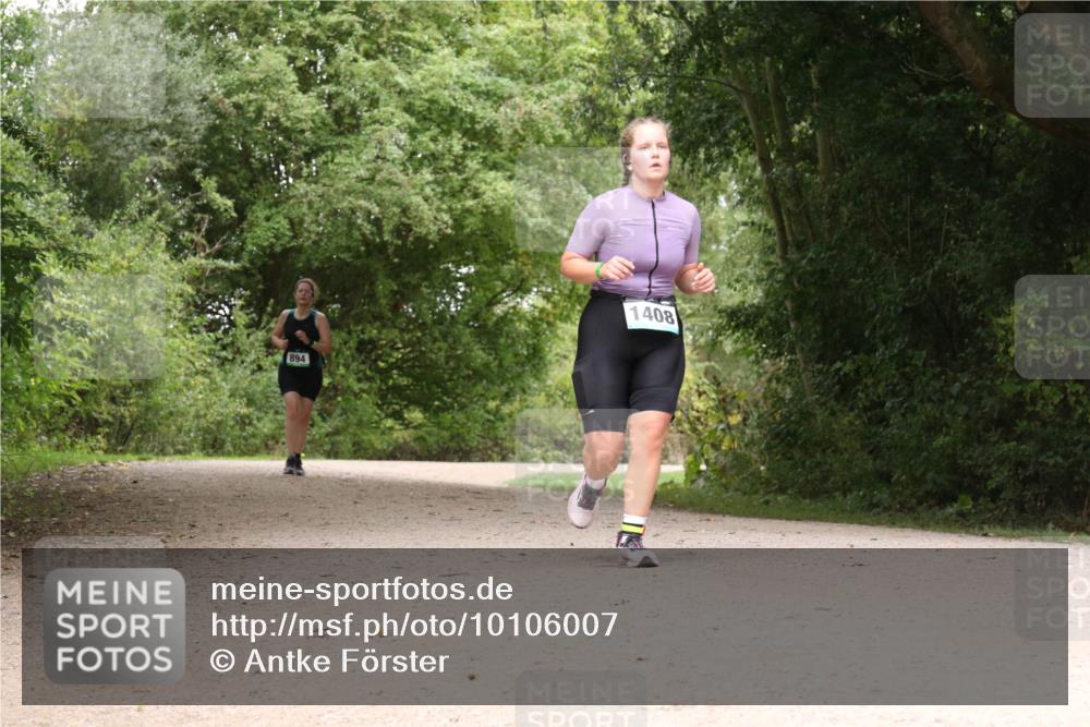30.08.2026 - Elbe Triathlon Hamburg Antke Förster http://msf.ph/oto/10106007 30.08.2026 12:18:43 Laufen 894, 1408 meine-sportfotos.de