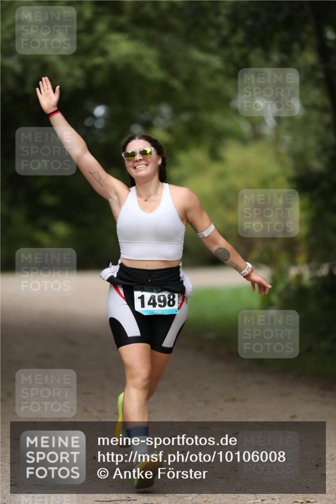 30.08.2026 - Elbe Triathlon Hamburg Antke Förster http://msf.ph/oto/10106008 30.08.2026 12:12:55 Laufen 1498 meine-sportfotos.de