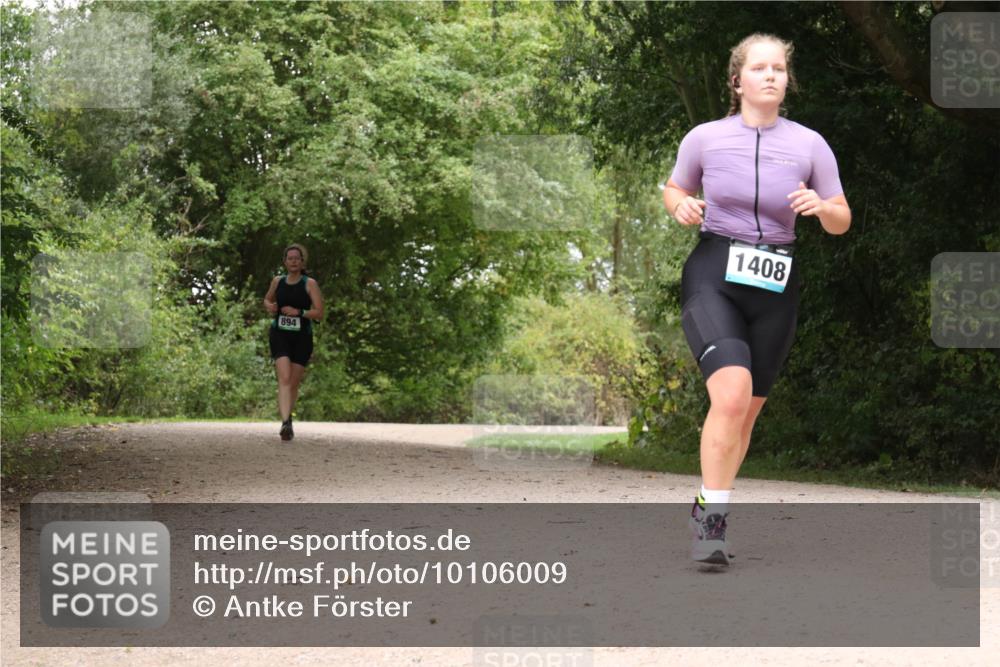 30.08.2026 - Elbe Triathlon Hamburg Antke Förster http://msf.ph/oto/10106009 30.08.2026 12:18:44 Laufen 894, 1408 meine-sportfotos.de