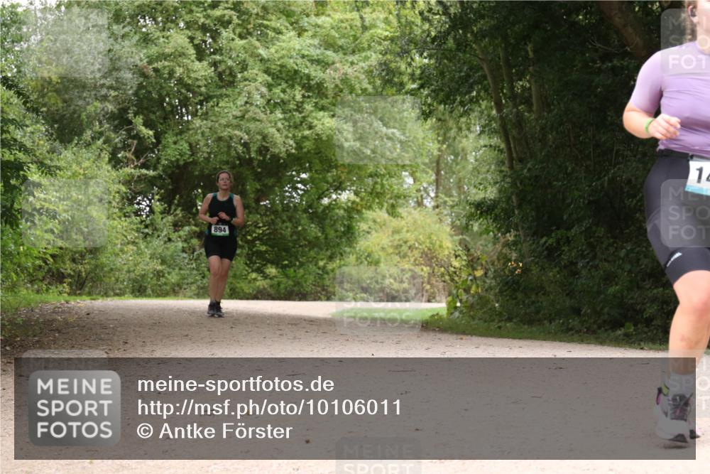 30.08.2026 - Elbe Triathlon Hamburg Antke Förster http://msf.ph/oto/10106011 30.08.2026 12:18:45 Laufen 894, 14 meine-sportfotos.de