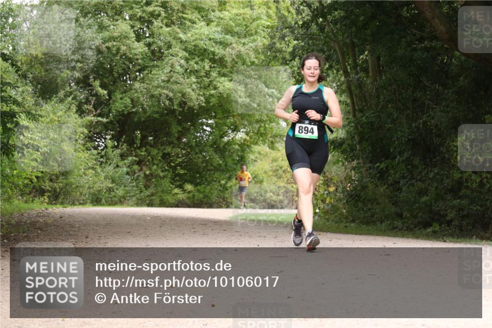 30.08.2026 - Elbe Triathlon Hamburg Antke Förster http://msf.ph/oto/10106017 30.08.2026 12:18:49 Laufen 894 meine-sportfotos.de