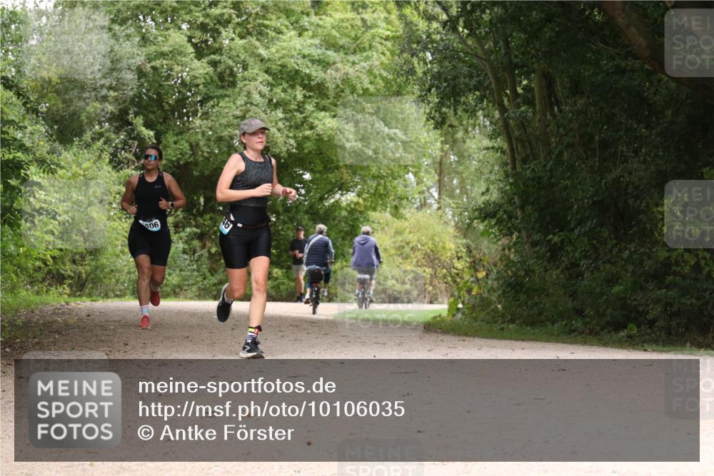 30.08.2026 - Elbe Triathlon Hamburg Antke Förster http://msf.ph/oto/10106035 30.08.2026 12:19:08 Laufen 06, 905 meine-sportfotos.de