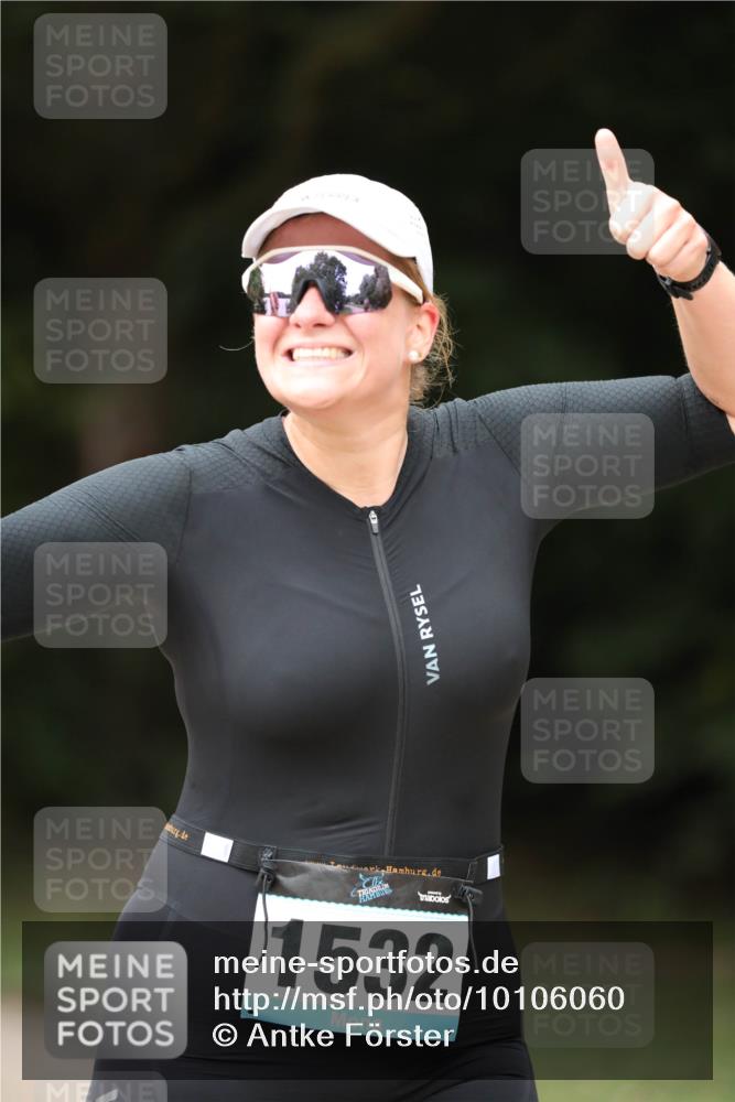 30.08.2026 - Elbe Triathlon Hamburg Antke Förster http://msf.ph/oto/10106060 30.08.2026 12:13:27 Laufen 1532 meine-sportfotos.de