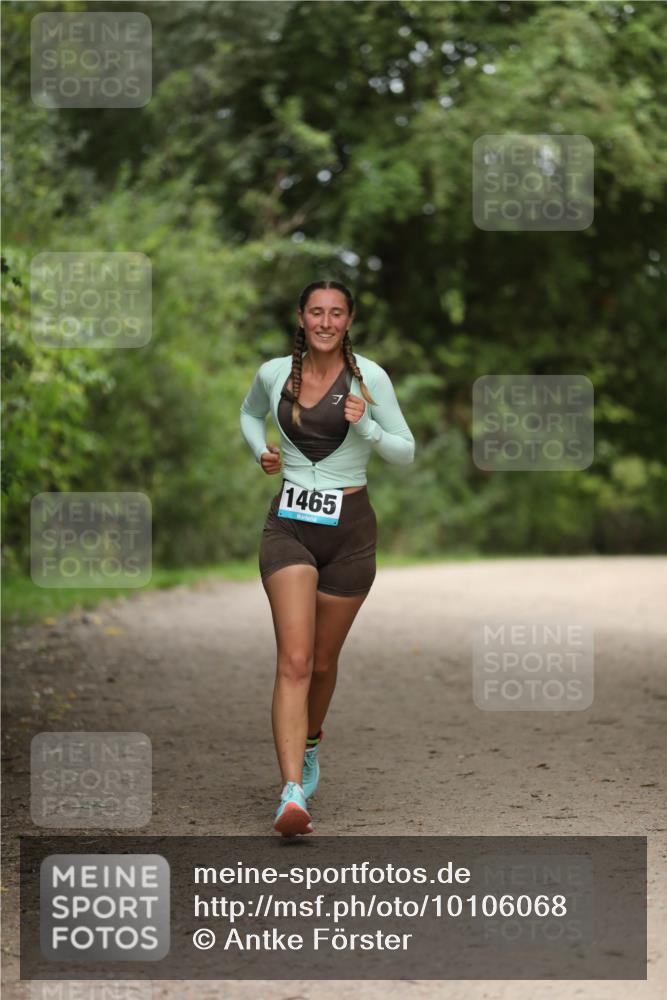 30.08.2026 - Elbe Triathlon Hamburg Antke Förster http://msf.ph/oto/10106068 30.08.2026 12:13:40 Laufen 1465 meine-sportfotos.de