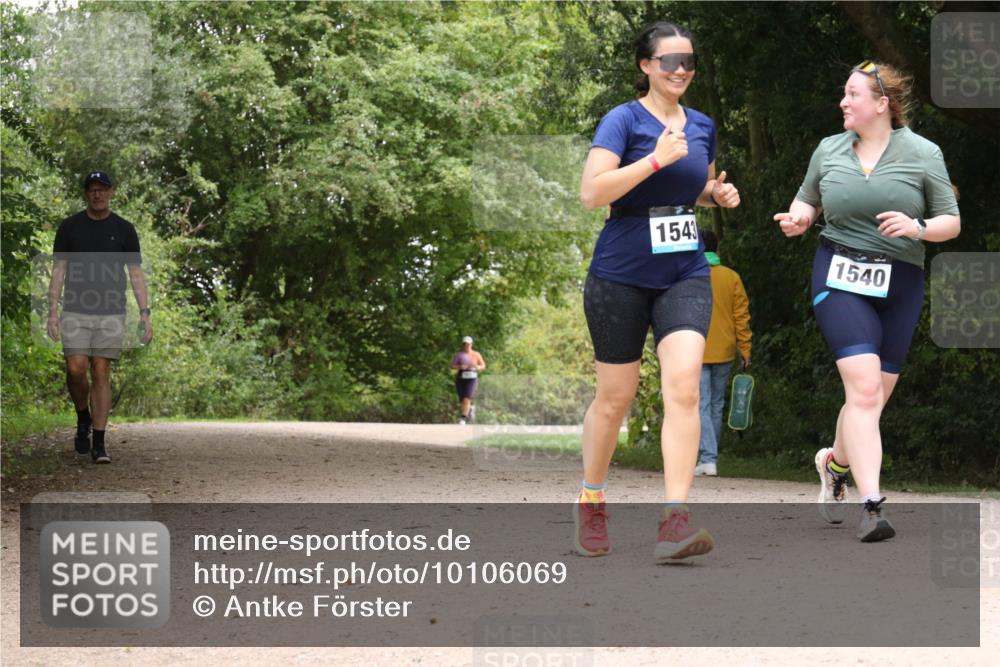 30.08.2026 - Elbe Triathlon Hamburg Antke Förster http://msf.ph/oto/10106069 30.08.2026 12:19:35 Laufen 1543, 1540 meine-sportfotos.de