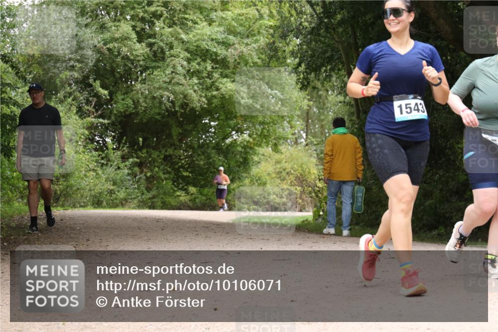 30.08.2026 - Elbe Triathlon Hamburg Antke Förster http://msf.ph/oto/10106071 30.08.2026 12:19:36 Laufen 1543 meine-sportfotos.de