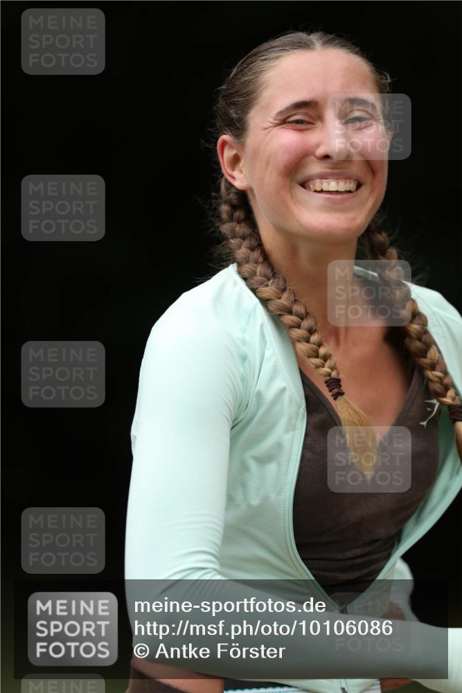 30.08.2026 - Elbe Triathlon Hamburg Antke Förster http://msf.ph/oto/10106086 30.08.2026 12:13:44 Laufen  meine-sportfotos.de