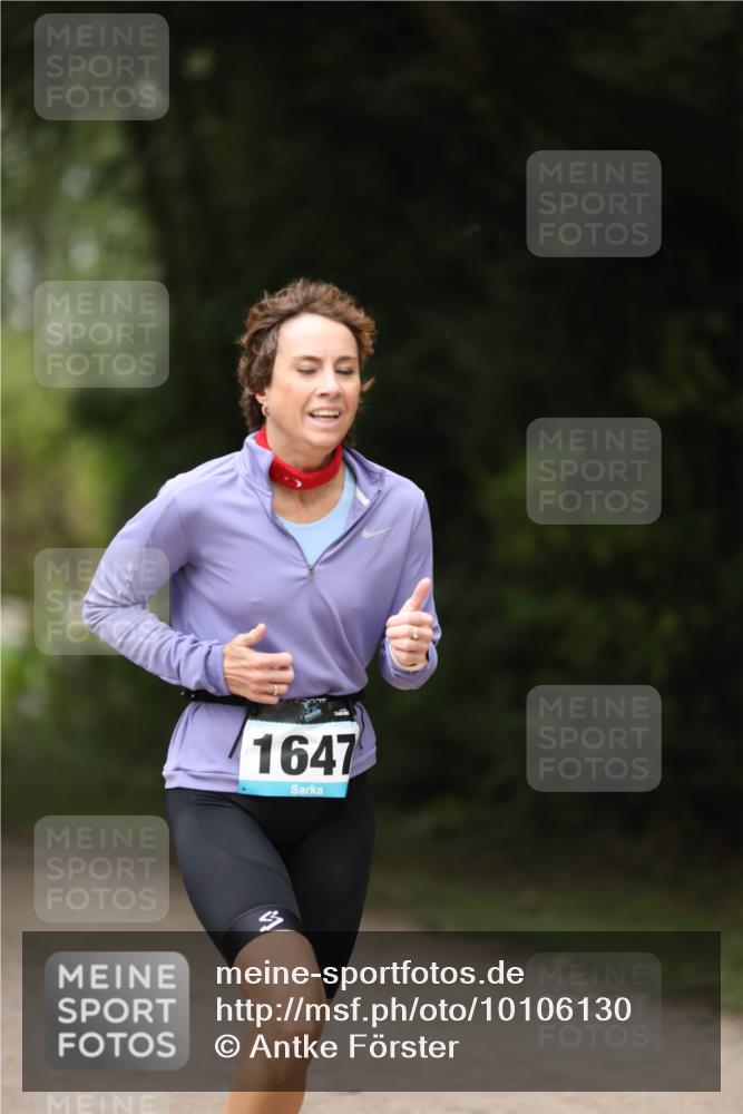 30.08.2026 - Elbe Triathlon Hamburg Antke Förster http://msf.ph/oto/10106130 30.08.2026 12:14:30 Laufen 1647 meine-sportfotos.de