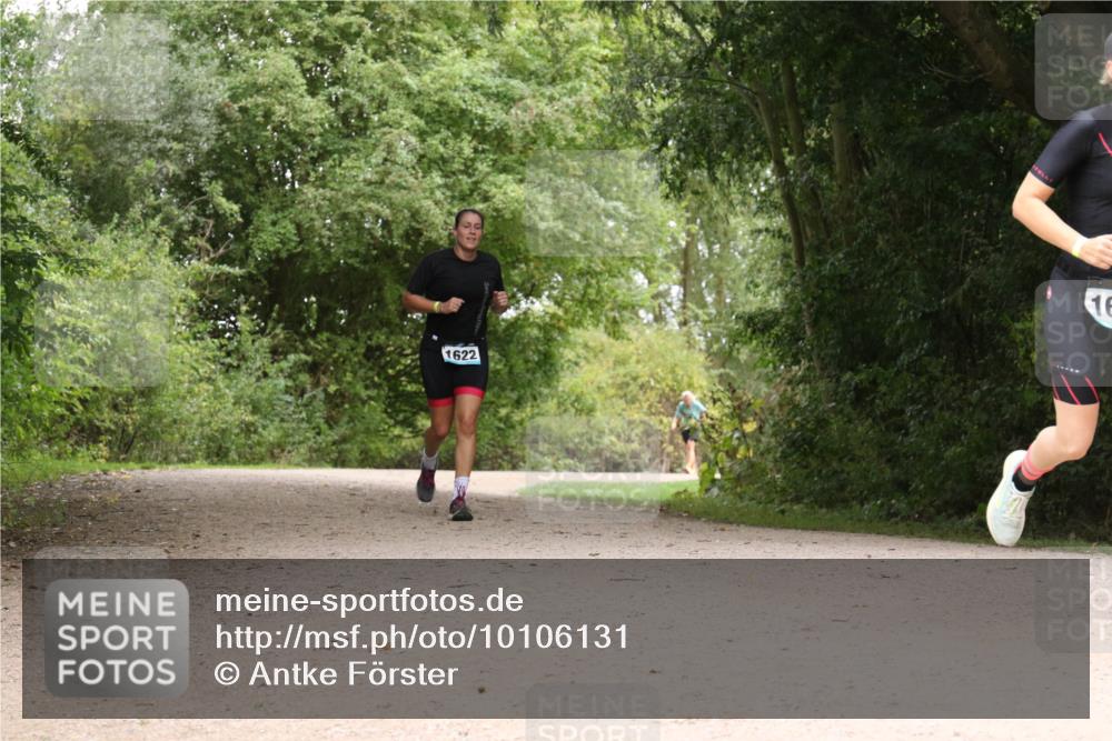 30.08.2026 - Elbe Triathlon Hamburg Antke Förster http://msf.ph/oto/10106131 30.08.2026 12:20:46 Laufen 1622, 16 meine-sportfotos.de