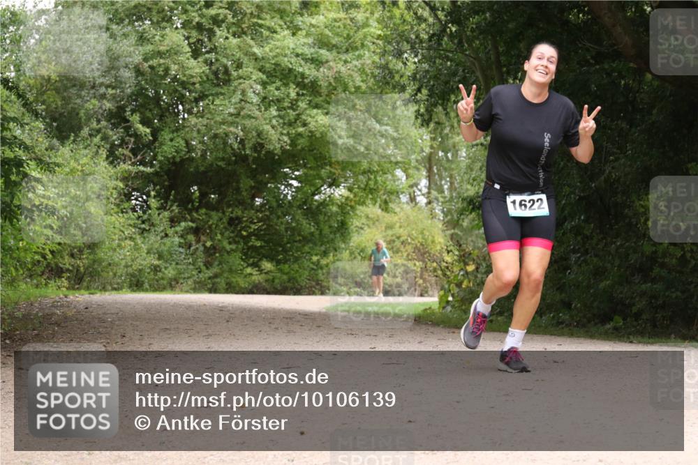 30.08.2026 - Elbe Triathlon Hamburg Antke Förster http://msf.ph/oto/10106139 30.08.2026 12:20:49 Laufen 1622, 9 meine-sportfotos.de