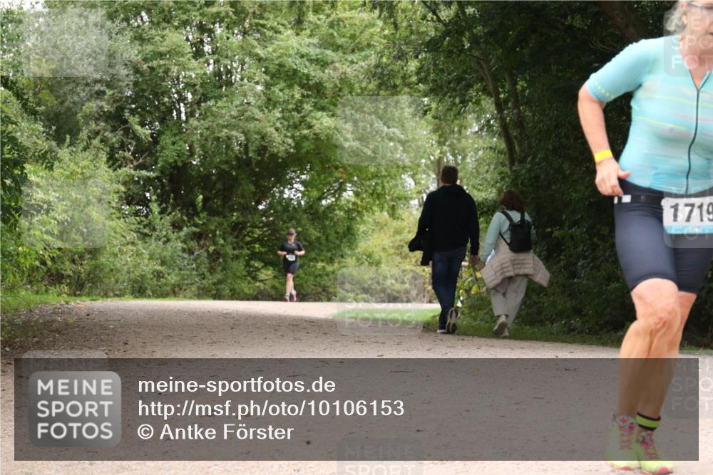 30.08.2026 - Elbe Triathlon Hamburg Antke Förster http://msf.ph/oto/10106153 30.08.2026 12:21:06 Laufen 1719 meine-sportfotos.de